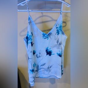 White Housese Black Market reversible tank, new without tags, cute